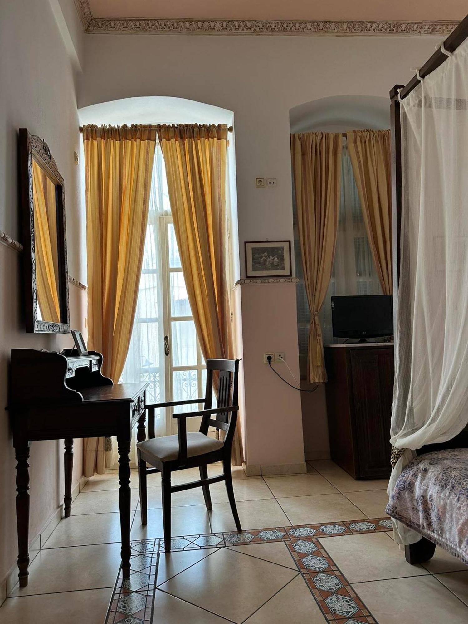 Monte Kristo Hotel แอร์มูโปลี ภายนอก รูปภาพ