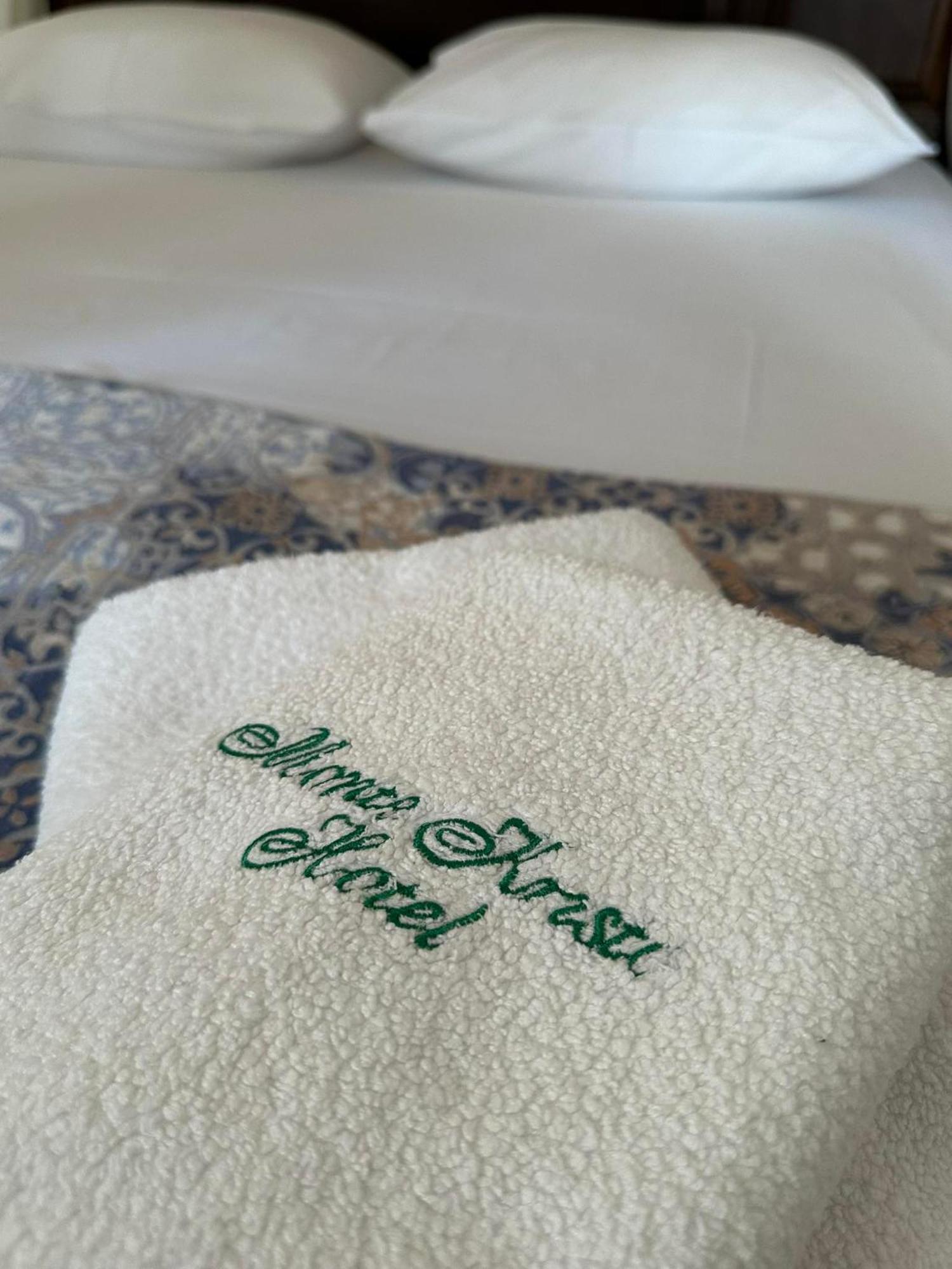 Monte Kristo Hotel แอร์มูโปลี ภายนอก รูปภาพ