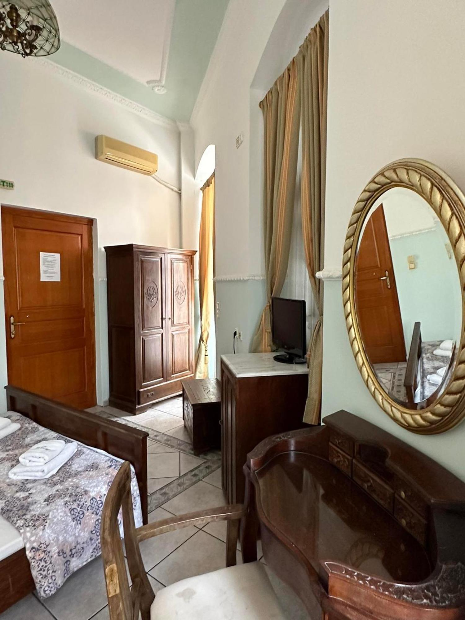 Monte Kristo Hotel แอร์มูโปลี ภายนอก รูปภาพ