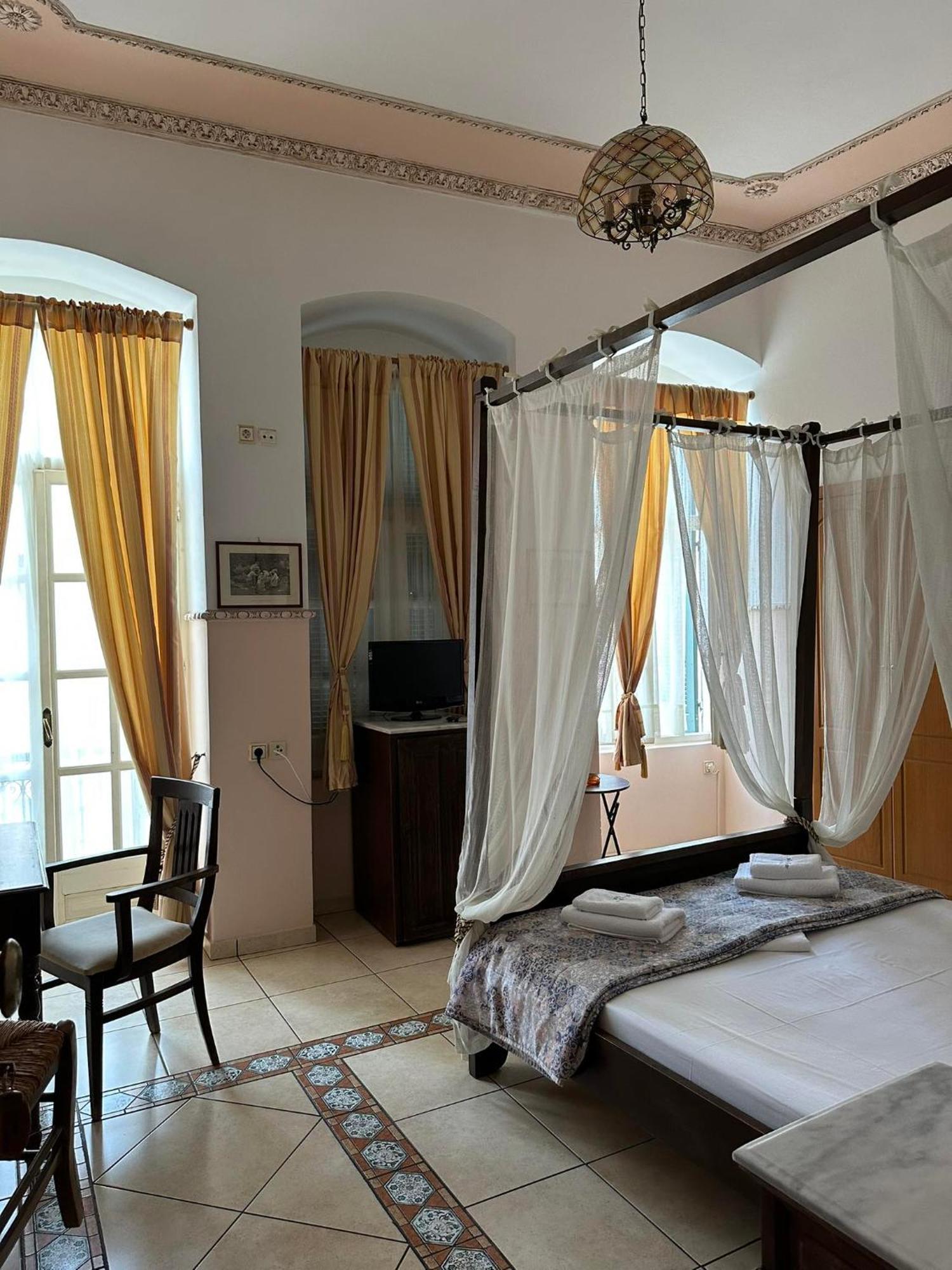 Monte Kristo Hotel แอร์มูโปลี ภายนอก รูปภาพ