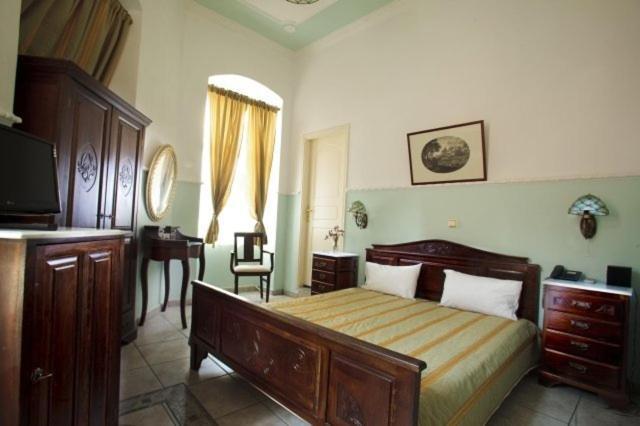 Monte Kristo Hotel แอร์มูโปลี ห้อง รูปภาพ